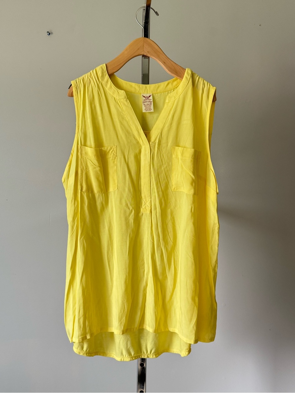 Faded Glory Sleeveless V-Neck Blouse Top Lemon Freeze Yellow Women XL 16-18